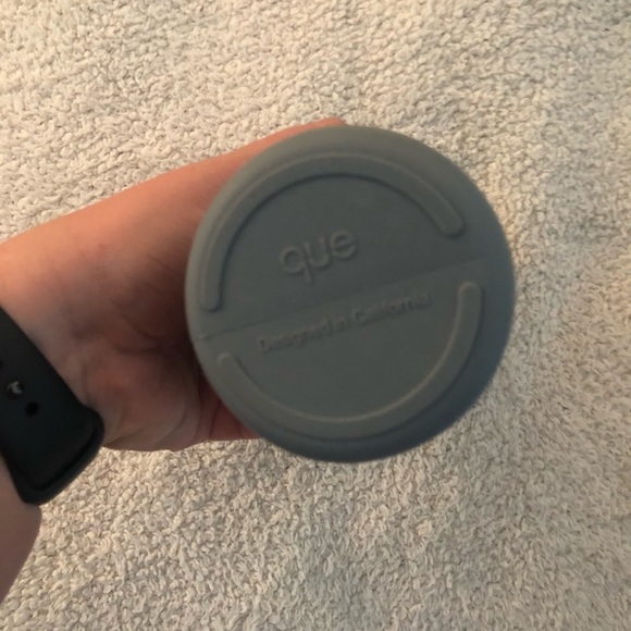 Que expandable water bottle ☺️ - Picture 2 of 3